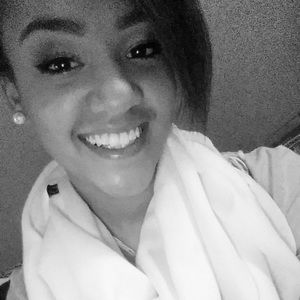 Meet your Posher, Charmel